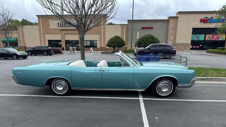 1967 Lincoln Continental Convertible, Teal Green "Betty"
