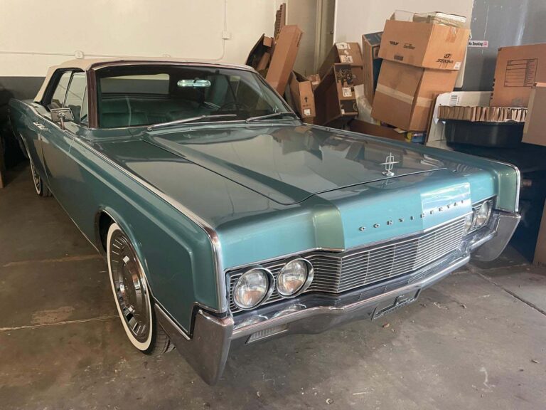1967 Lincoln Continental Convertible, Teal Green "Betty"