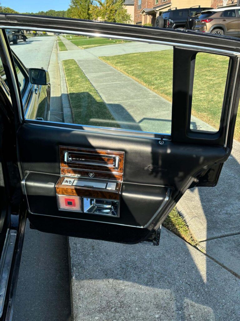 1990 Cadillac Brougham D'Elegance, Black "Nana"