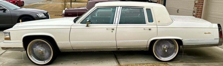 1992 Cadillac Brougham D'Elegance, White "Jean"