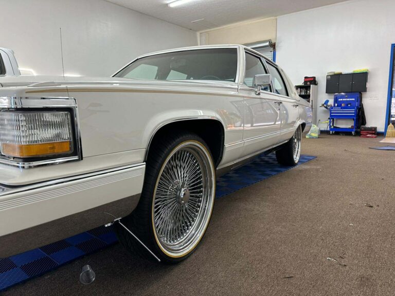 1992 Cadillac Brougham D'Elegance, White "Jean"
