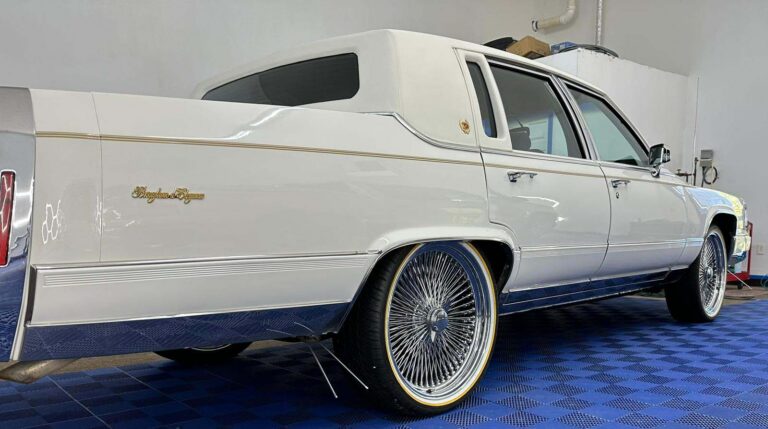 1992 Cadillac Brougham D'Elegance, White "Jean"