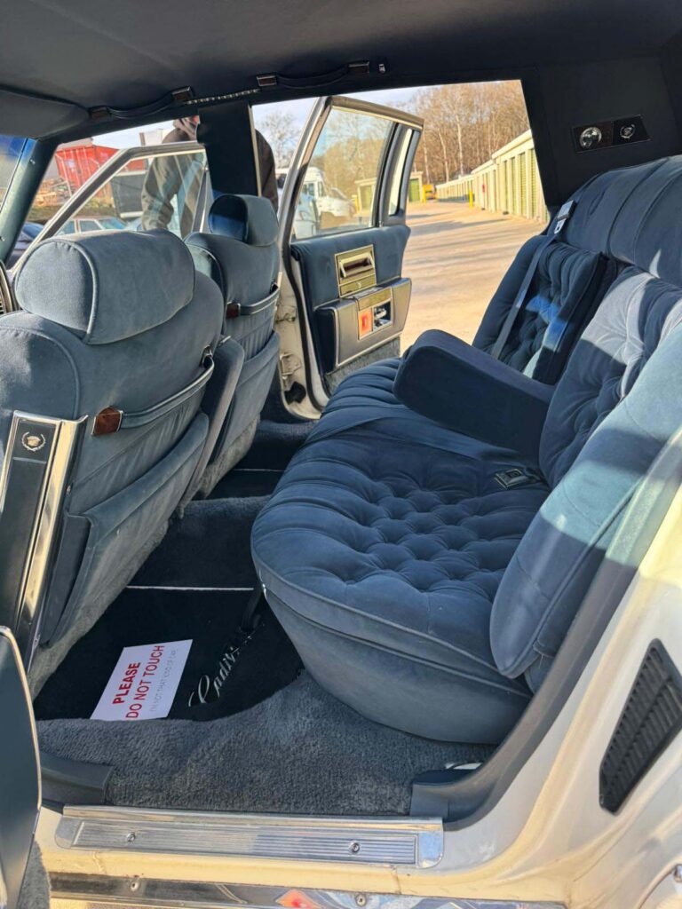 1992 Cadillac Brougham D'Elegance, White "Jean"