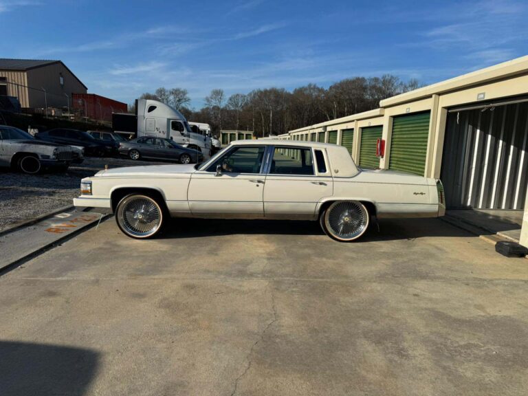 1992 Cadillac Brougham D'Elegance, White "Jean"