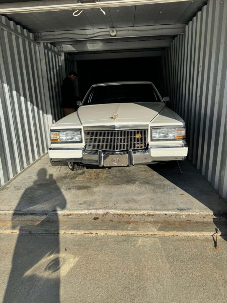 1992 Cadillac Brougham D'Elegance, White "Jean"